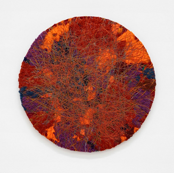 Sheila Hicks, On the Horizon / Sur l'Horizon, 2025. Lin, coton, fibres
