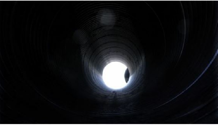 Cécile Hartmann, Le Serpent Noir #1 (Blackfeet Indian Reservation, Montana), image extraite du film Le Serpent Noir, 2020 42', couleur, sonore sans dialogue, musique originale composée par Térence Meunier. Production Fondation des Artistes / Cécile Hartmann Studio. Courtesy de l’artiste 