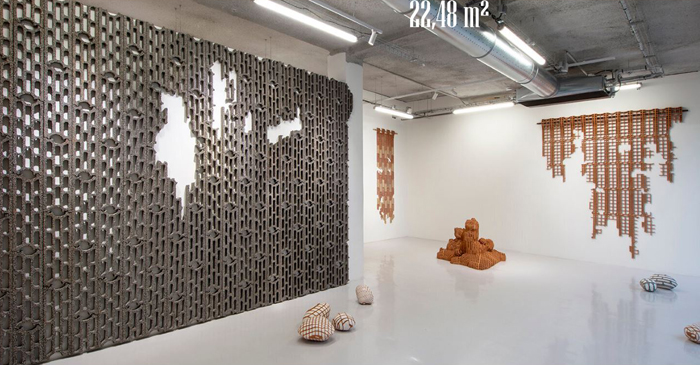 Vue de l’exposition Vincent Mauger, Structures et décadences, 22,48m², Romainville