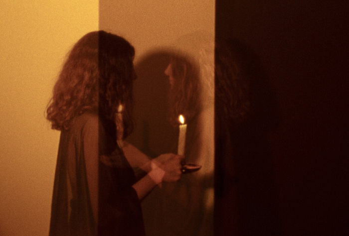 Atoosa Pour Hosseini,&nbsp;The Magic Circle&nbsp;(still), 2023. 16mm, 9 minutes. Courtesy of the artist.